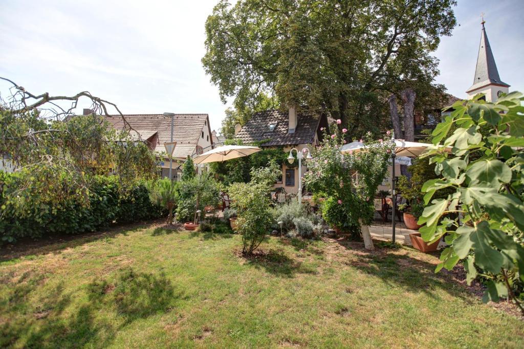 Gasthaus Zum Hirschen Oberrimsingen Ngoại thất bức ảnh